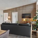 Gorgeous In Hadsund With Sauna Casa vacanze Øster Hurup