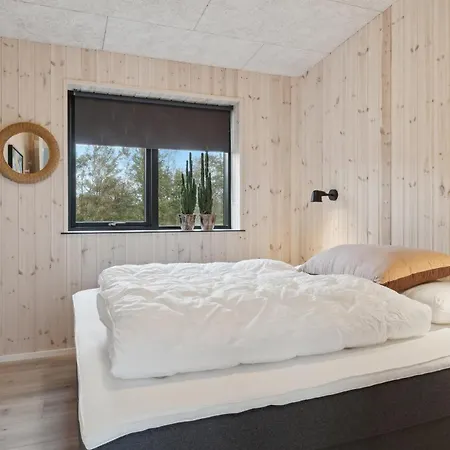 Holiday home Gorgeous In Hadsund With Sauna *